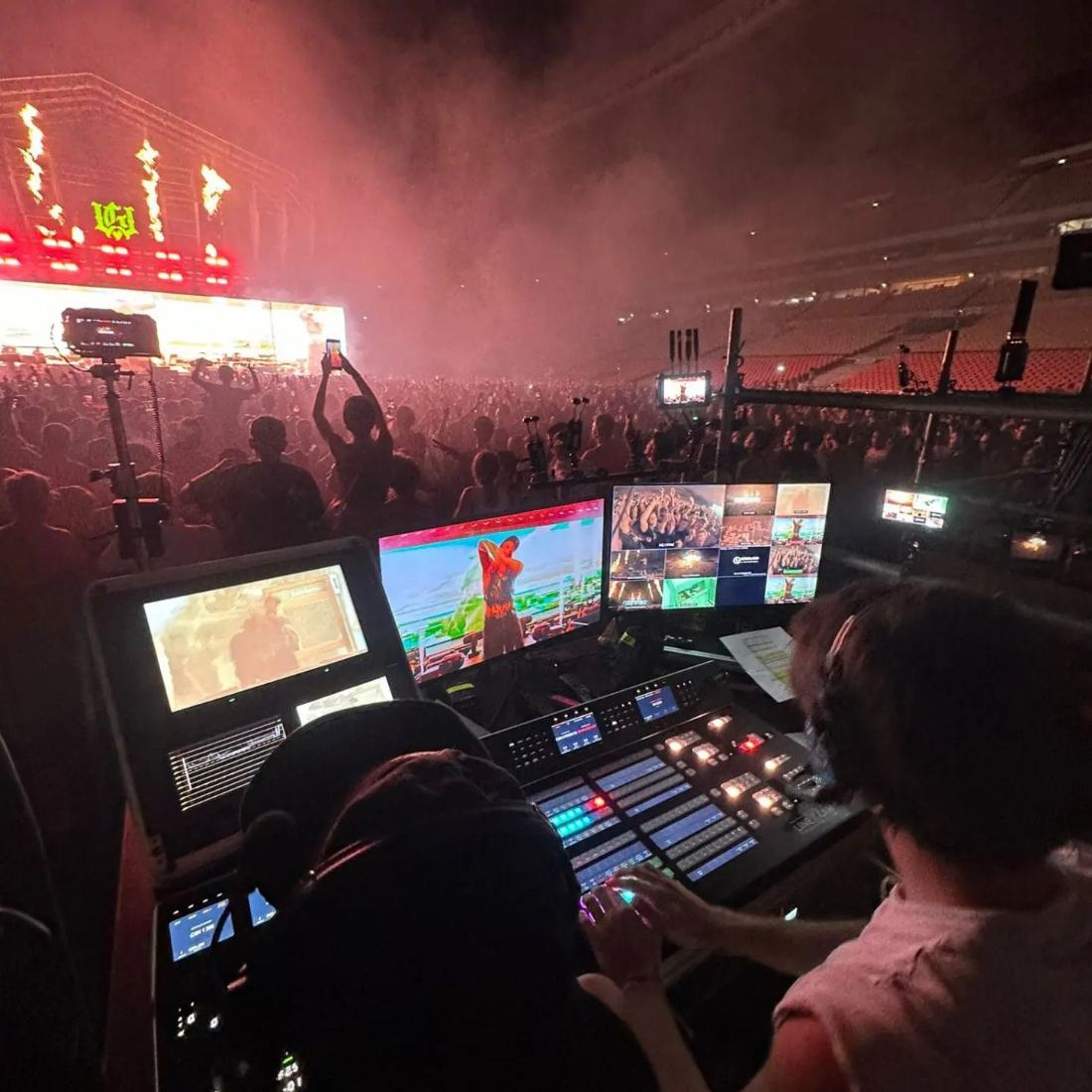Realización en directo de Dale al REC en un estadio