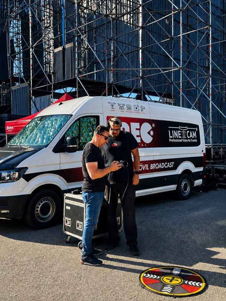 Unidad móvil de Dale al REC y Linecam en el backstage de un festival